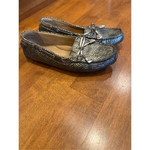 Woman’s Clarks artisan wide fit leather flats size 7